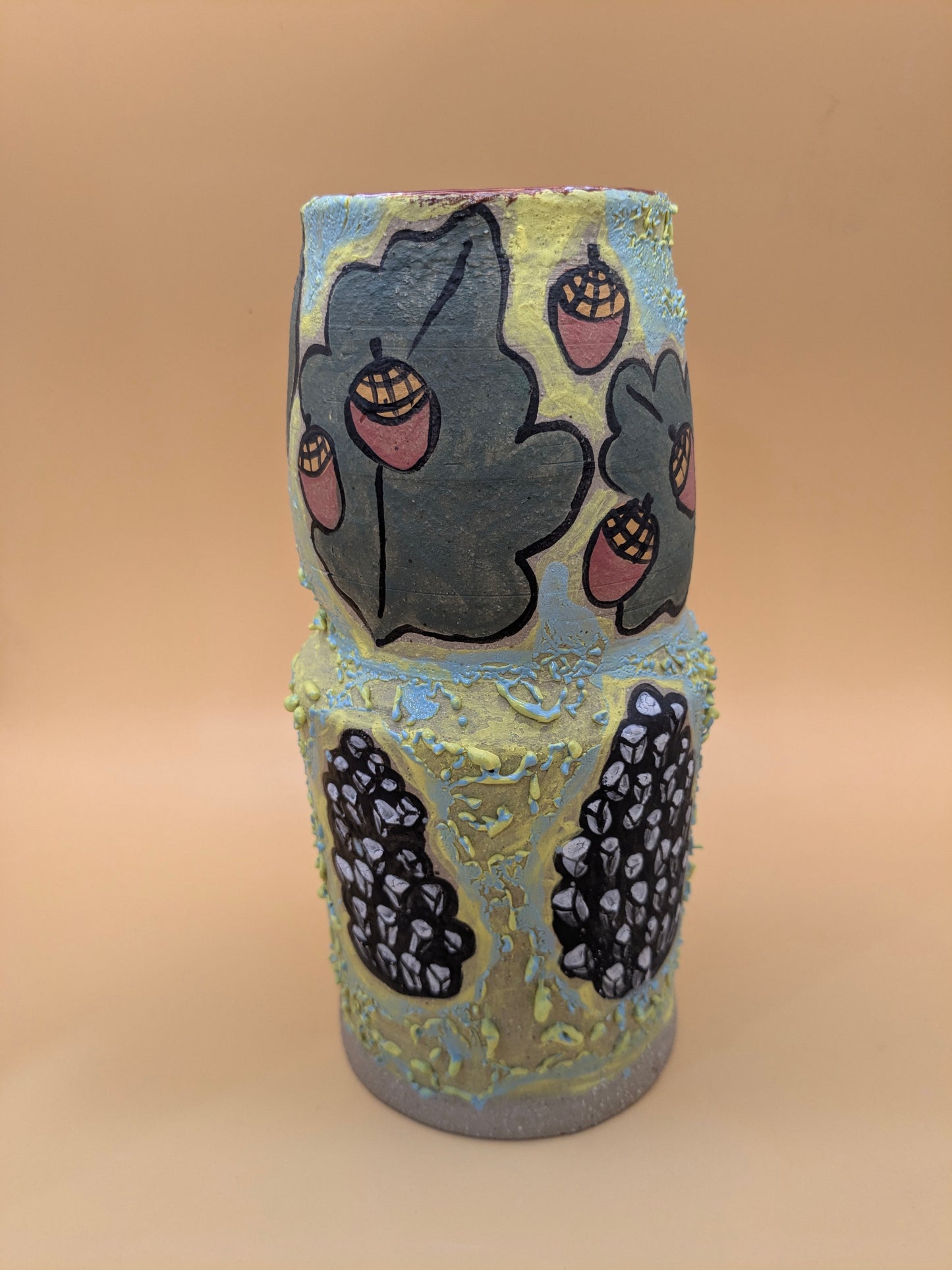 Oak & Berry Vase