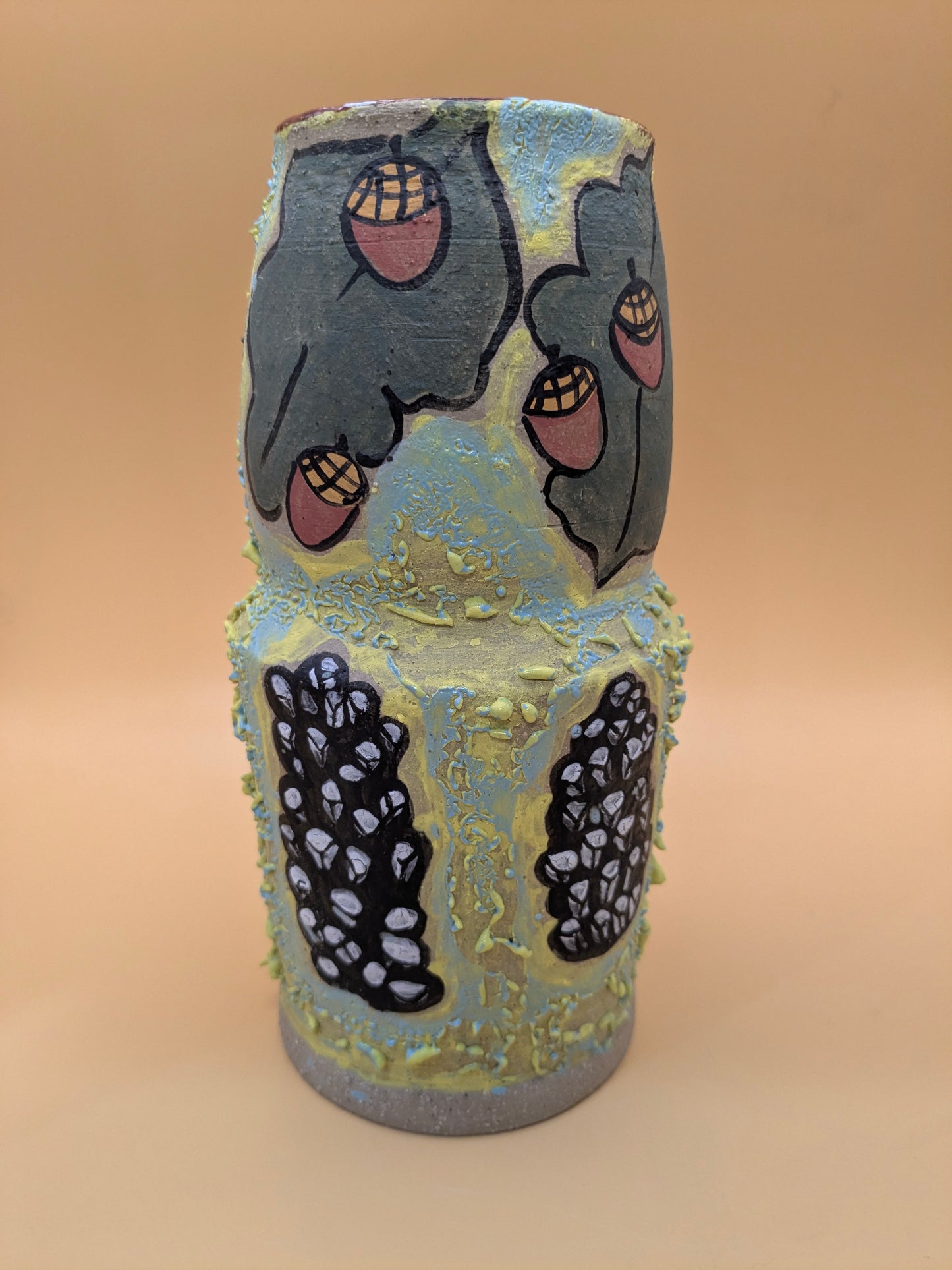 Oak & Berry Vase
