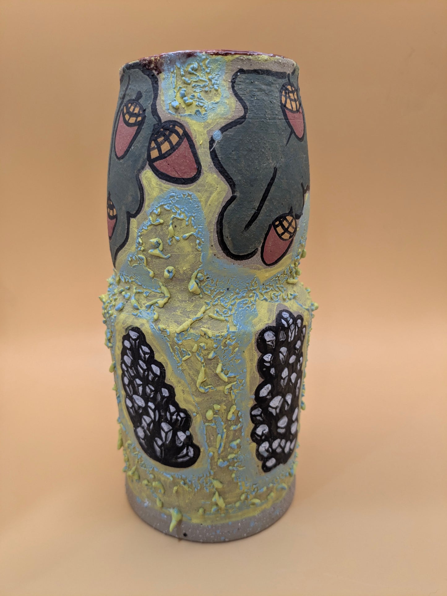 Oak & Berry Vase